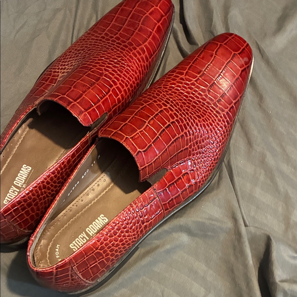 Stacy Adams Men's Bold Red Crocodile Loafers
